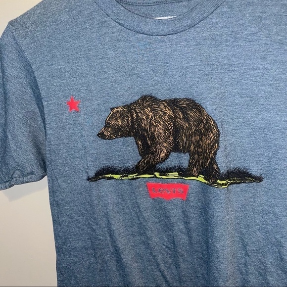 Levis Bear Graphic Print Tshirt - Picture 2 of 4